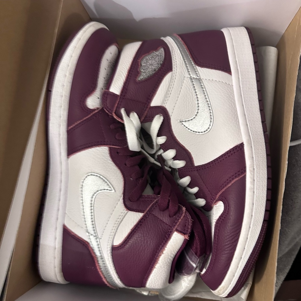 Nike Air Jordan 1 men’s size 8 Bordeaux Maroon and White High-Top OG Sneakers